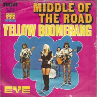 Middle of the Road - Yellow boomerang